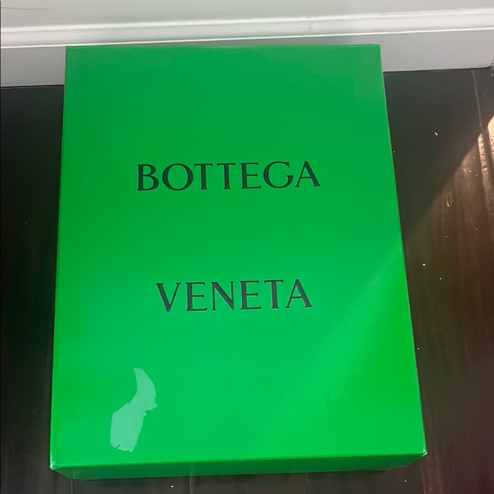 Bottega Veneta Green Box